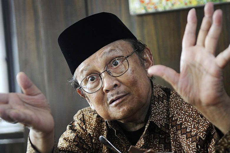 Eyang Habibie yang Selalu Benar, Hanya Kami yang Telat Berpikir!